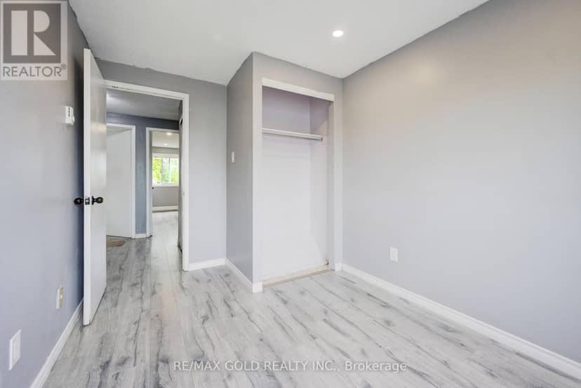 9 Havenbrook Court — photo 11 of 32