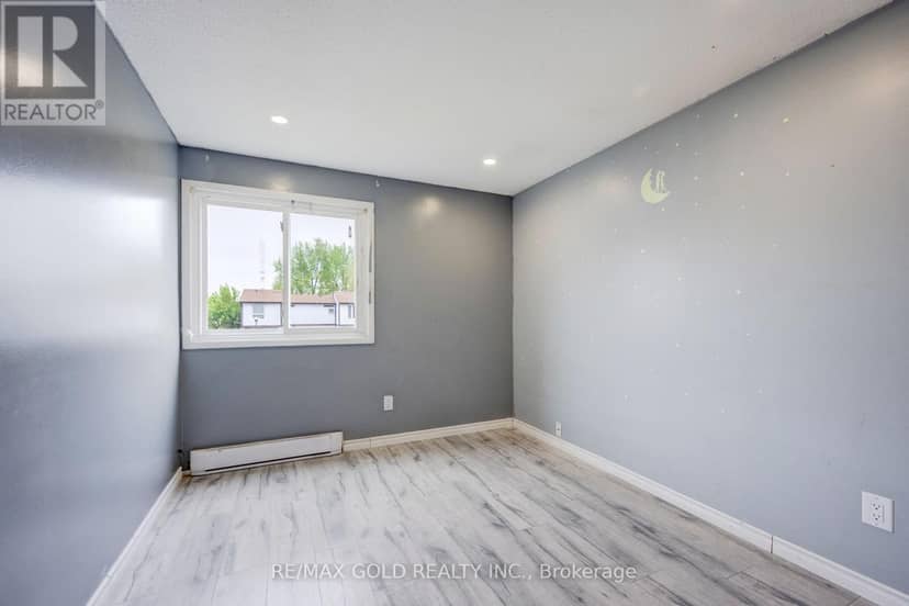 9 Havenbrook Court — photo 13 of 32