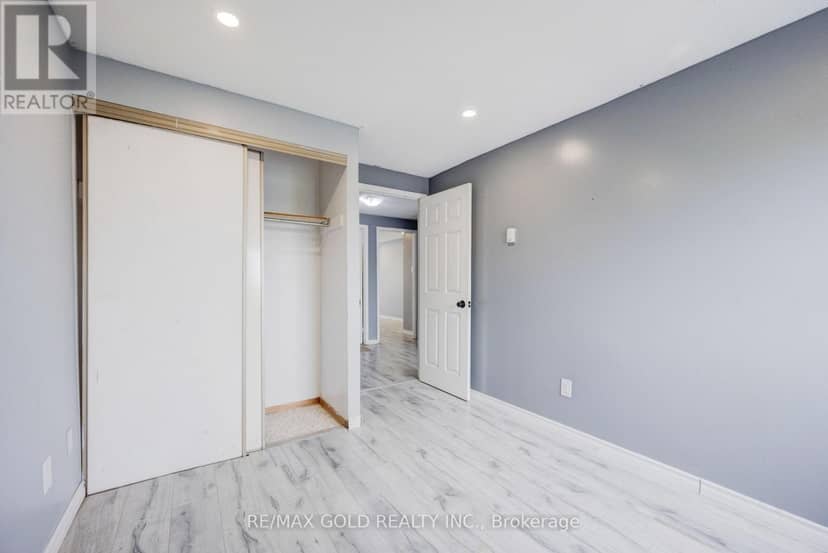 9 Havenbrook Court — photo 14 of 32