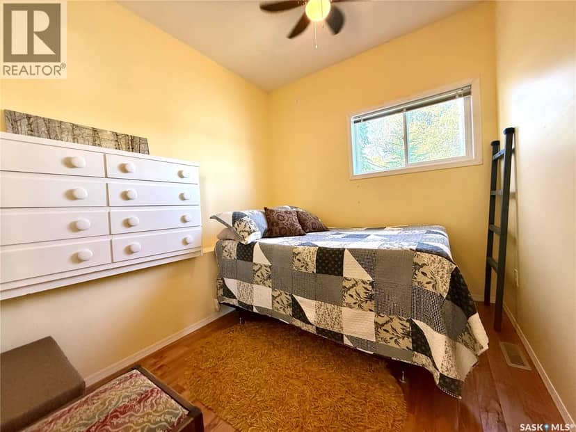 144 Lakeview DRIVE — photo 17 of 40