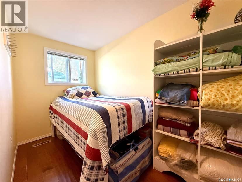 144 Lakeview DRIVE — photo 19 of 40