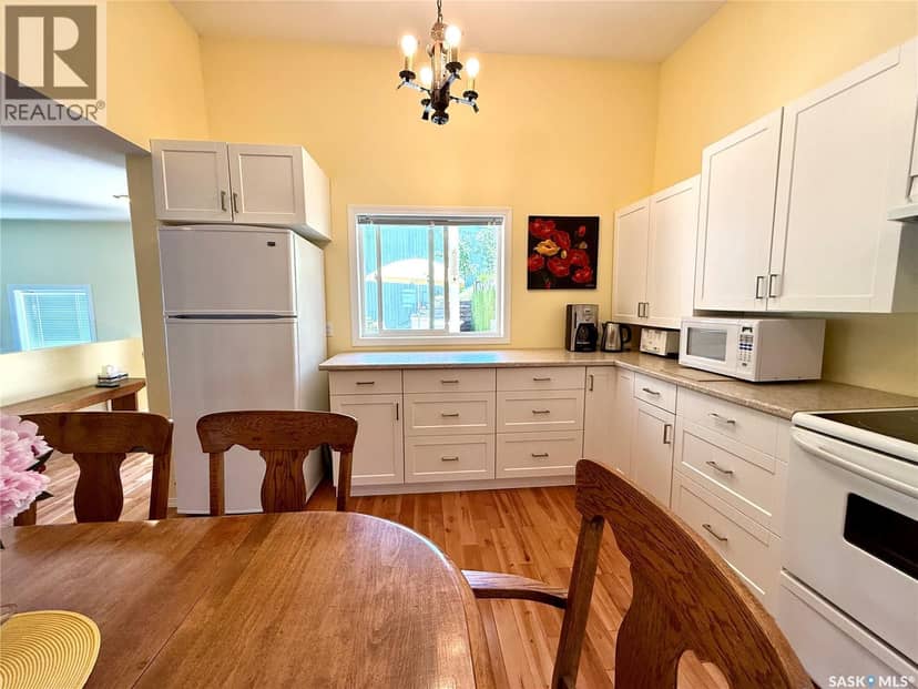 144 Lakeview DRIVE — photo 7 of 40