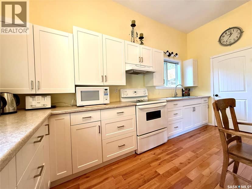 144 Lakeview DRIVE — photo 8 of 40