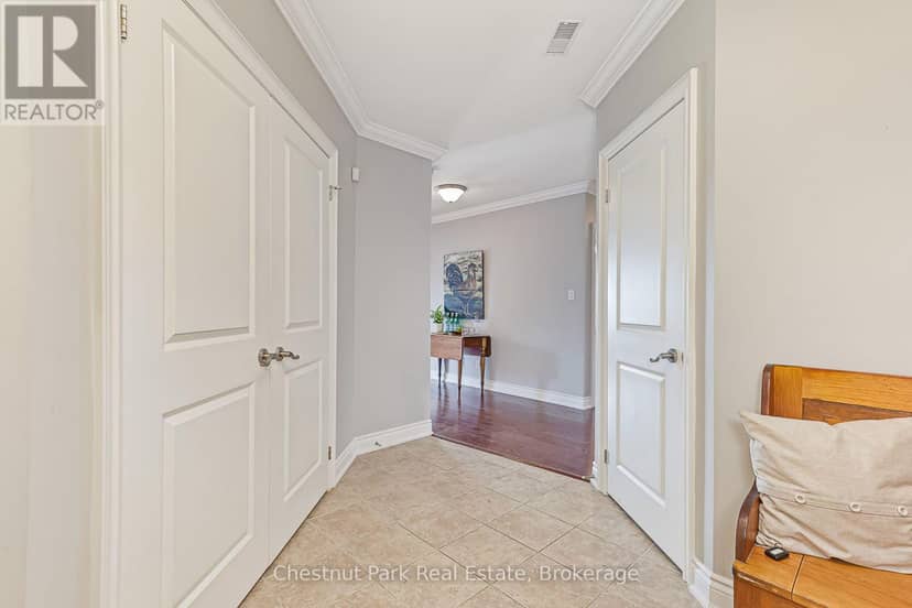 208 - 27 Beaver Street — photo 15 of 35