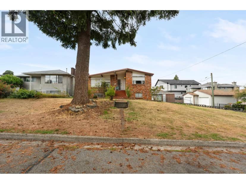 4561 MANOR STREET, Vancouver