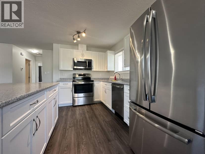 4389 1ST AVENUE, Prince George, photo 2