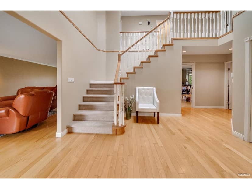 8569 141A STREET, Surrey, photo 2