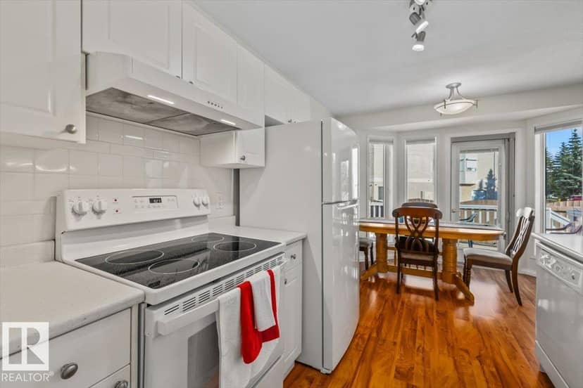 #92 13320 124 ST NW — photo 14 of 36