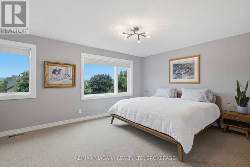 15 Cozocar Crescent — photo 4 of 40