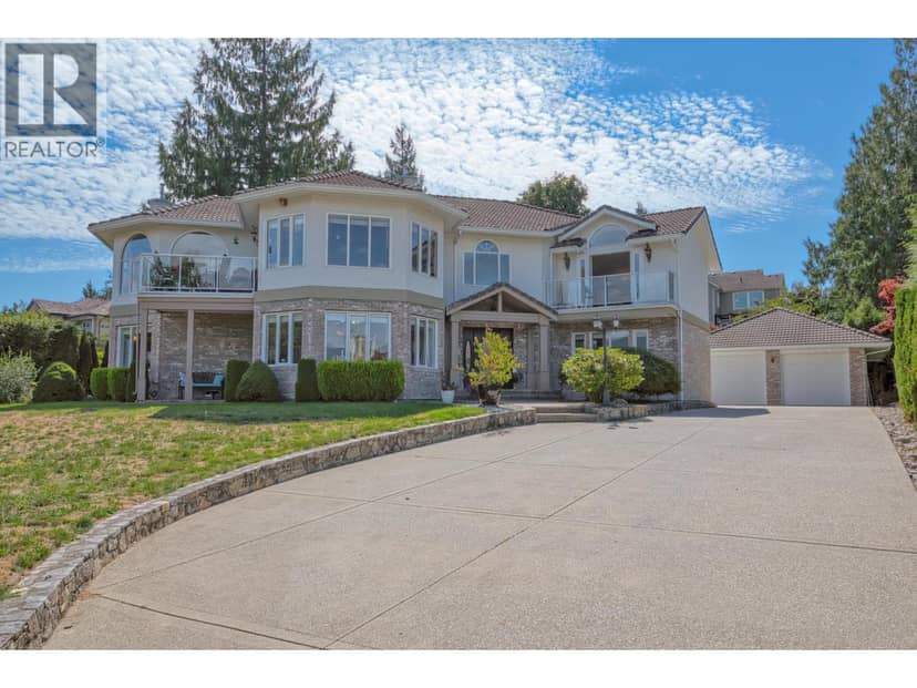 6453 N GALE AVENUE, Sechelt