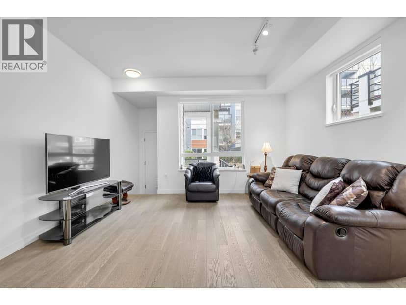 80 10199 RIVER DRIVE, Richmond, photo 2