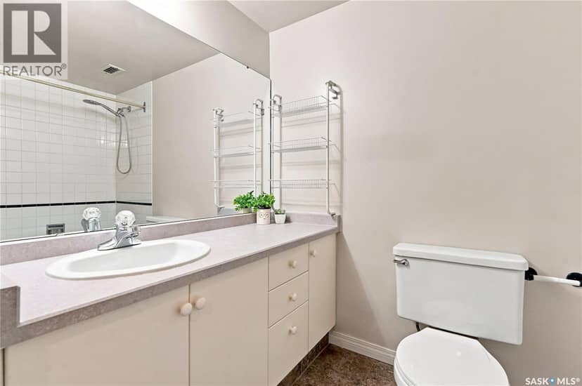 208 2830 Gordon ROAD — photo 17 of 19