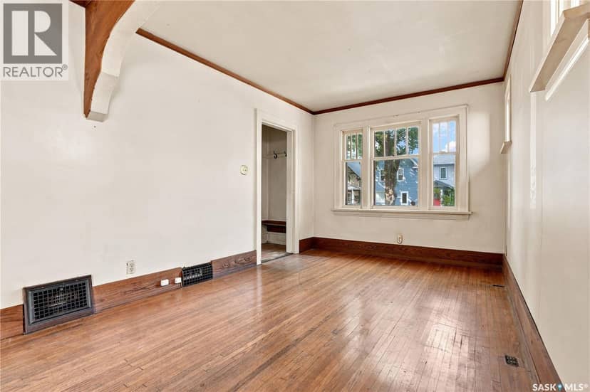 526 7th STREET E — photo 10 of 40