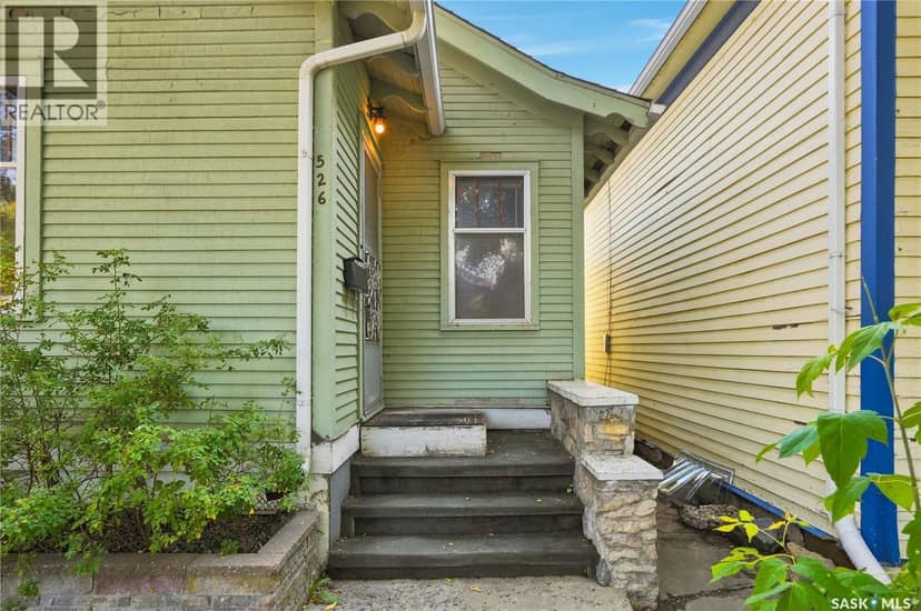 526 7th STREET E — photo 4 of 40