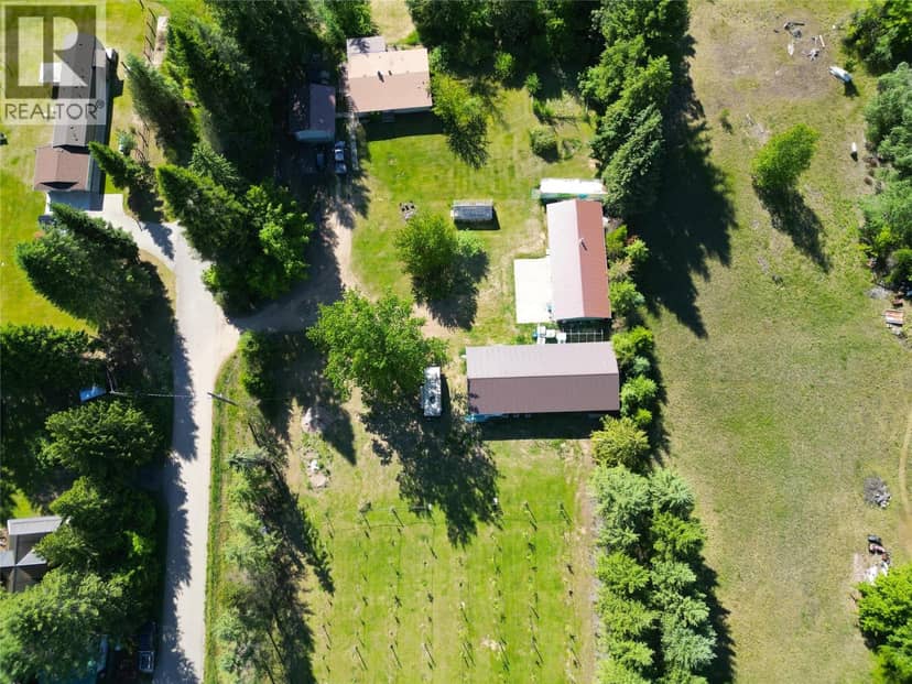 1062 Scamp Road, Castlegar, photo 3