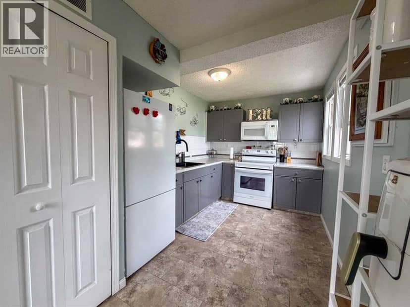 5316 46 Avenue, Mayerthorpe, photo 4