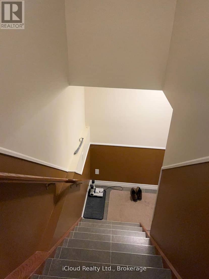 782 Brentwood Drive — photo 16 of 36