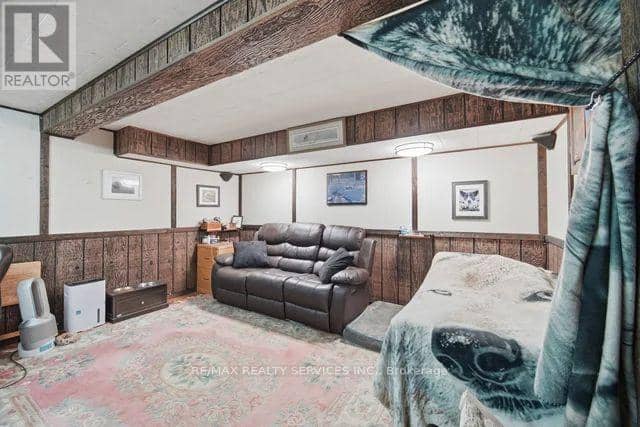 26 Fanshawe Drive — photo 16 of 19