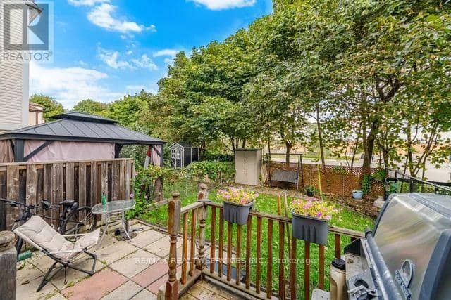 26 Fanshawe Drive — photo 17 of 19