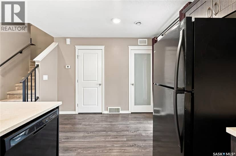 617 110 Akhtar BEND — photo 13 of 32
