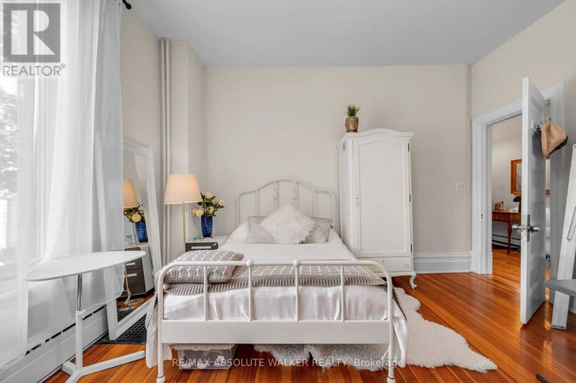 120 Strathcona Avenue, Ottawa, photo 3