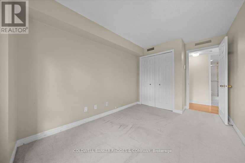 205 - 939 North River Road — photo 19 of 34