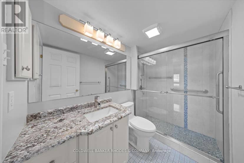 205 - 939 North River Road — photo 20 of 34