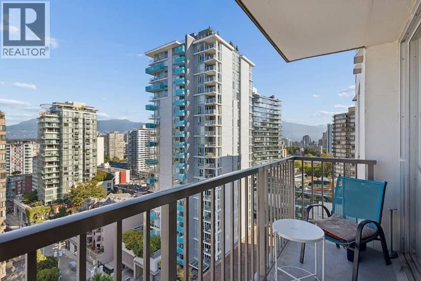 1503 1251 CARDERO STREET, Vancouver, photo 4