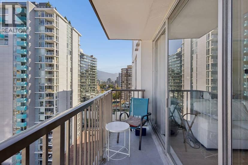 1503 1251 CARDERO STREET, Vancouver, photo 5