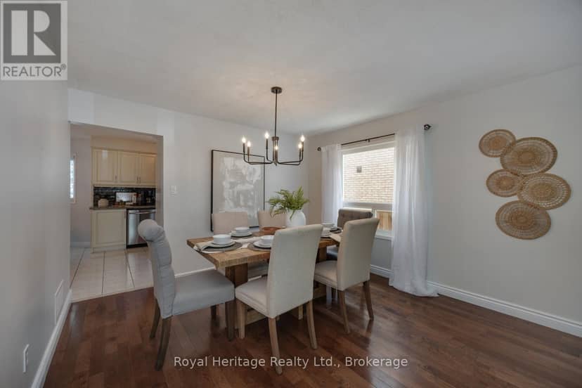 16 Donald Wilson Street — photo 7 of 40