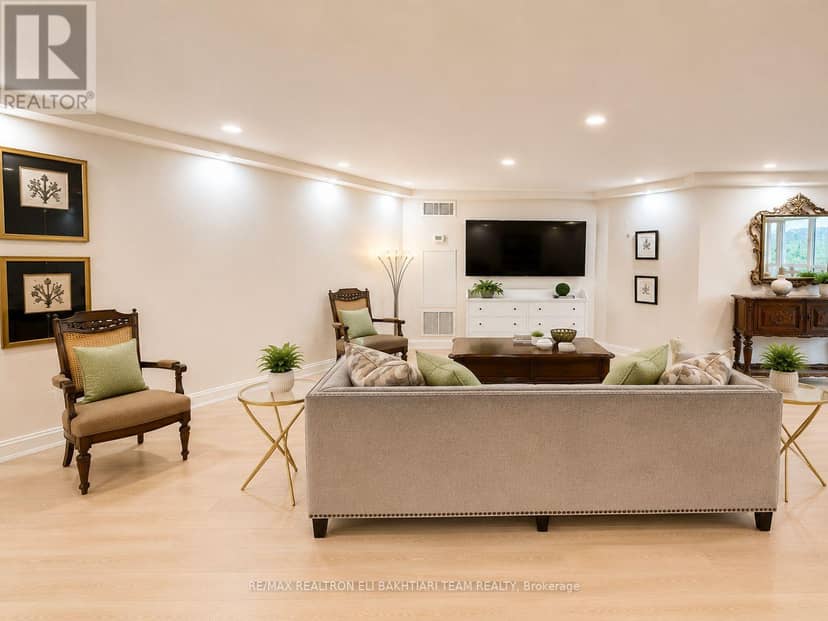 502 - 85 Skymark Drive — photo 21 of 40