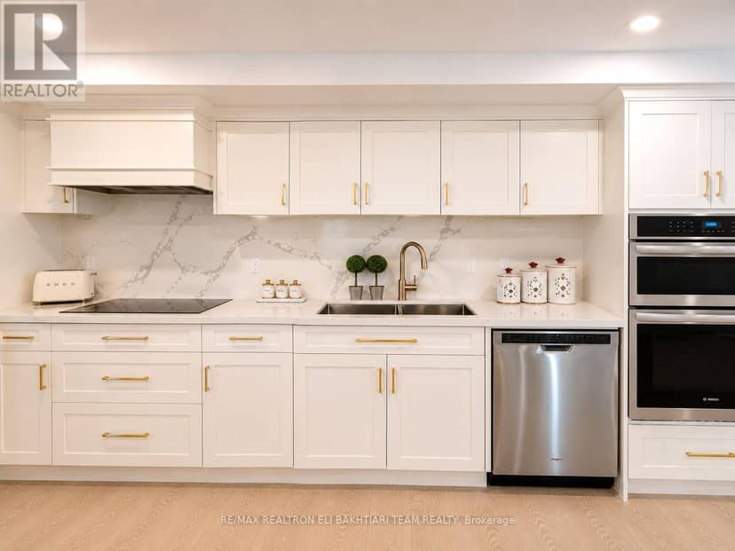 502 - 85 Skymark Drive — photo 15 of 40