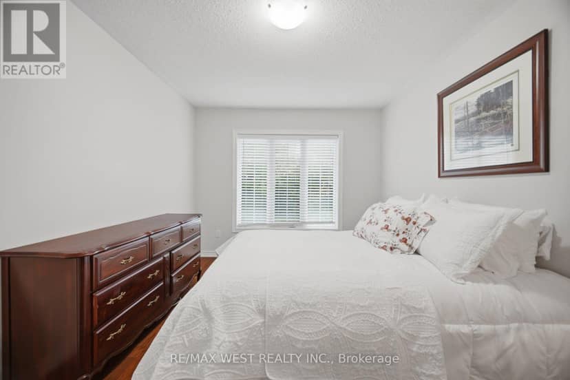 12 Muzzo Drive — photo 21 of 40