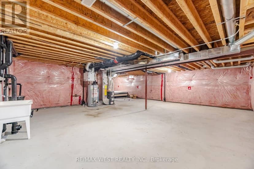 12 Muzzo Drive — photo 32 of 40