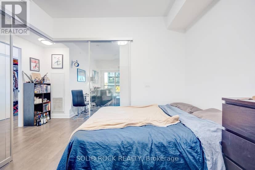 211 - 36 Zorra Street — photo 10 of 40