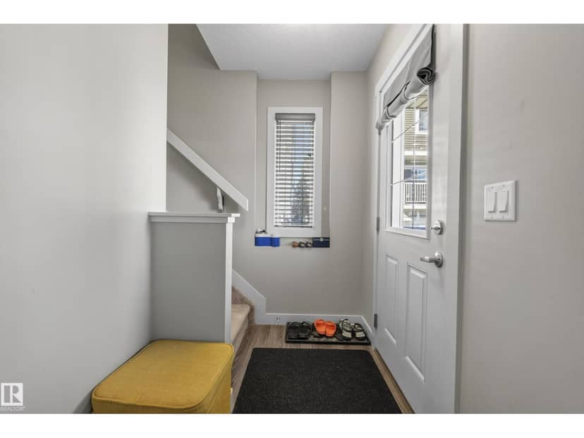 #8 4205 30 ST NW — photo 10 of 40