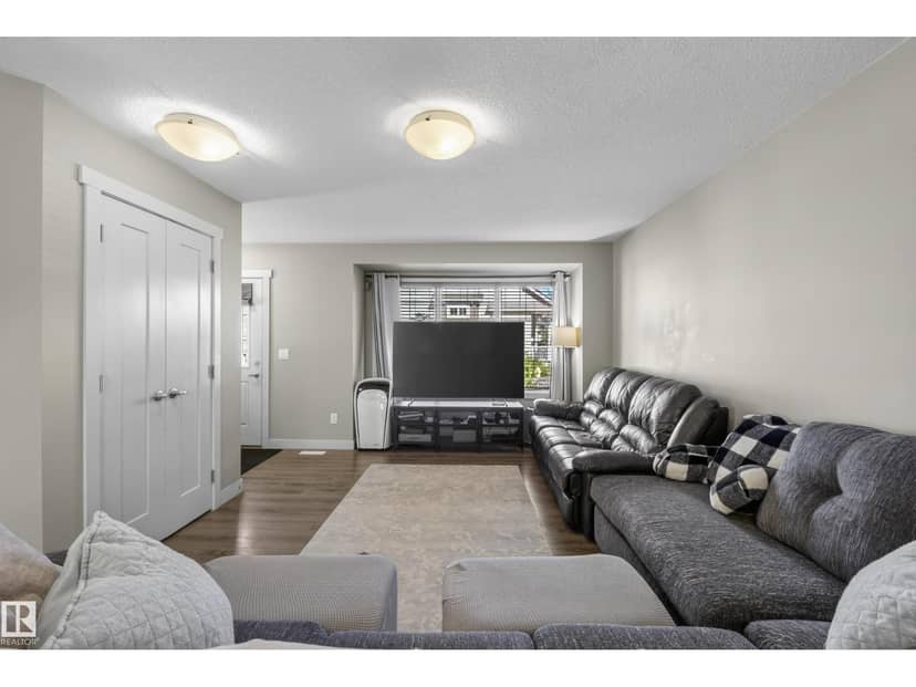 #8 4205 30 ST NW — photo 14 of 40