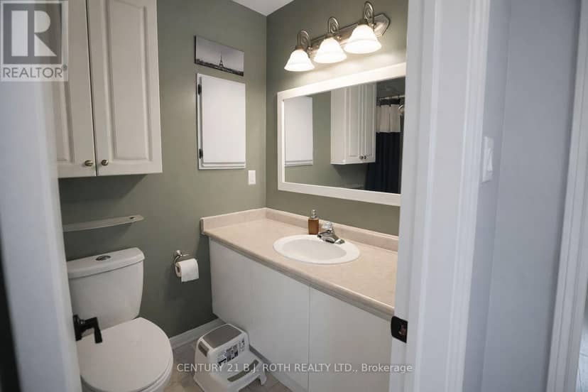 9 Laidlaw Drive N — photo 14 of 34