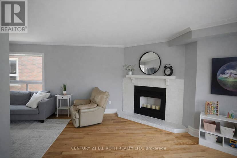 9 Laidlaw Drive N — photo 9 of 34