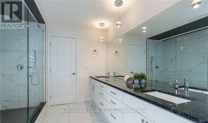2255 Constance Avenue — photo 17 of 29