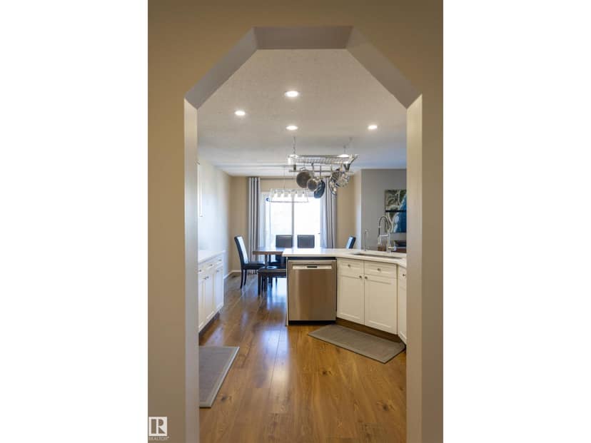 3575 McLean Cr SW — photo 21 of 40