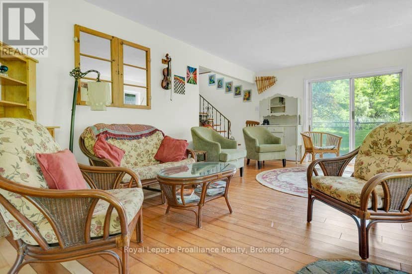 2014 Foxboro-Stirling Road — photo 15 of 40