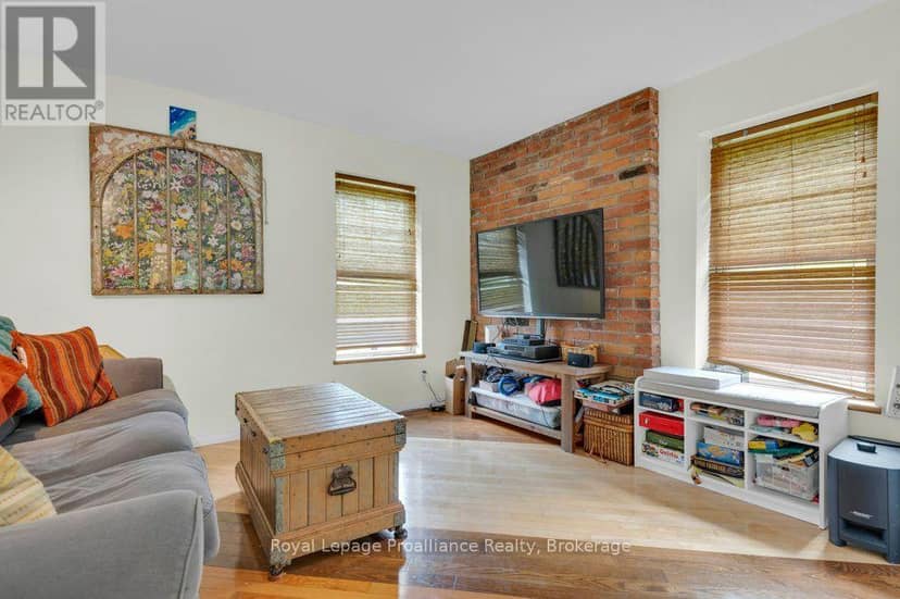 2014 Foxboro-Stirling Road — photo 20 of 40