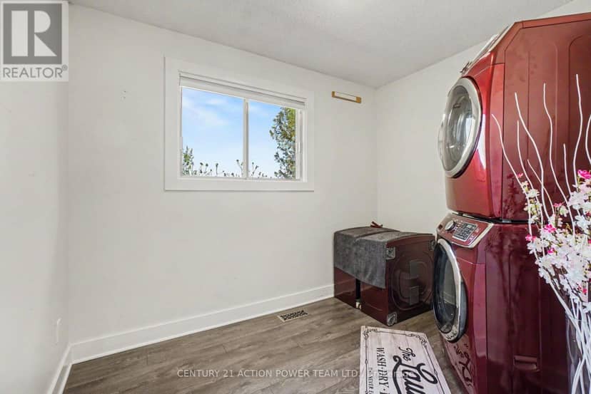 2147 Mer Bleue Road — photo 16 of 36