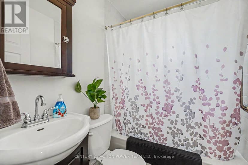 2147 Mer Bleue Road — photo 17 of 36