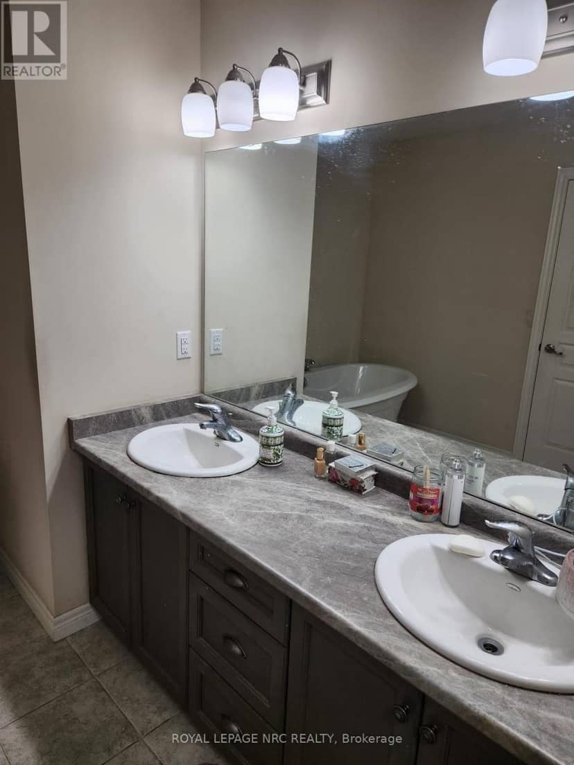 40 Elderberry Road — photo 3 of 18