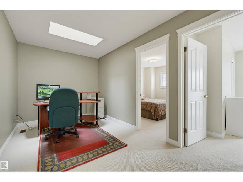 11107 98 AV NW — photo 21 of 40