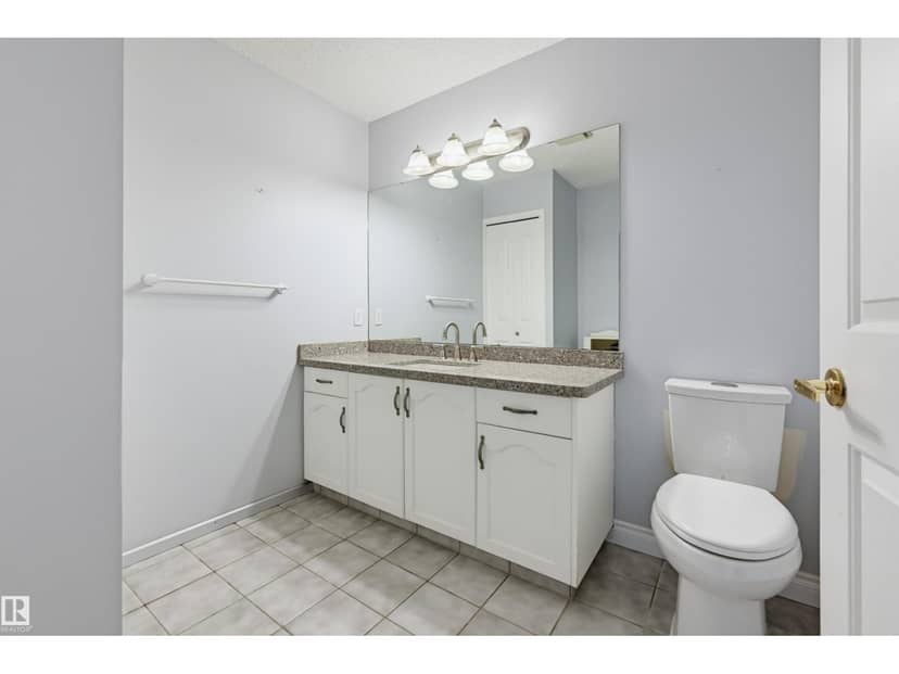 11107 98 AV NW — photo 29 of 40