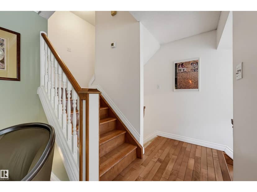 11107 98 AV NW, Edmonton, photo 6