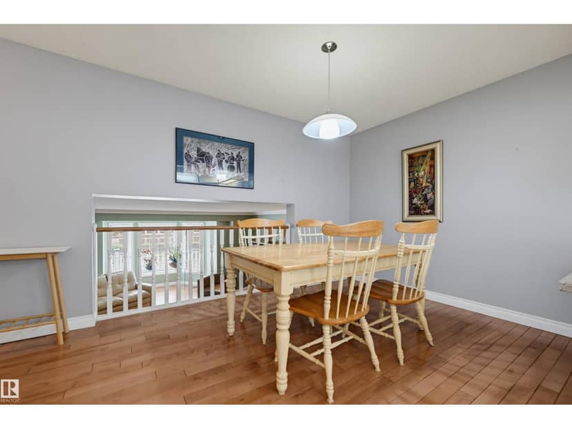 11107 98 AV NW — photo 9 of 40